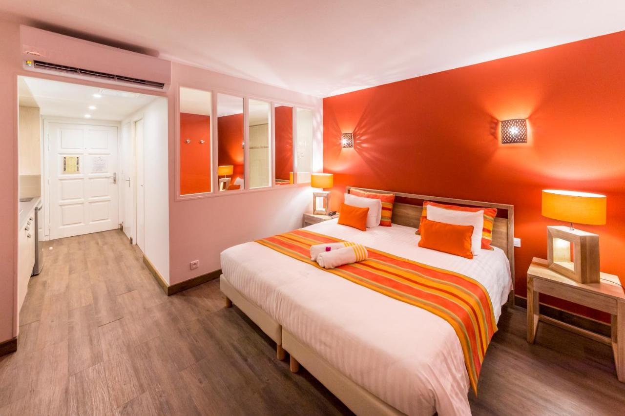 Orient Bay Palm Court Residence 4 Stars Quarter of Orleans Esterno foto
