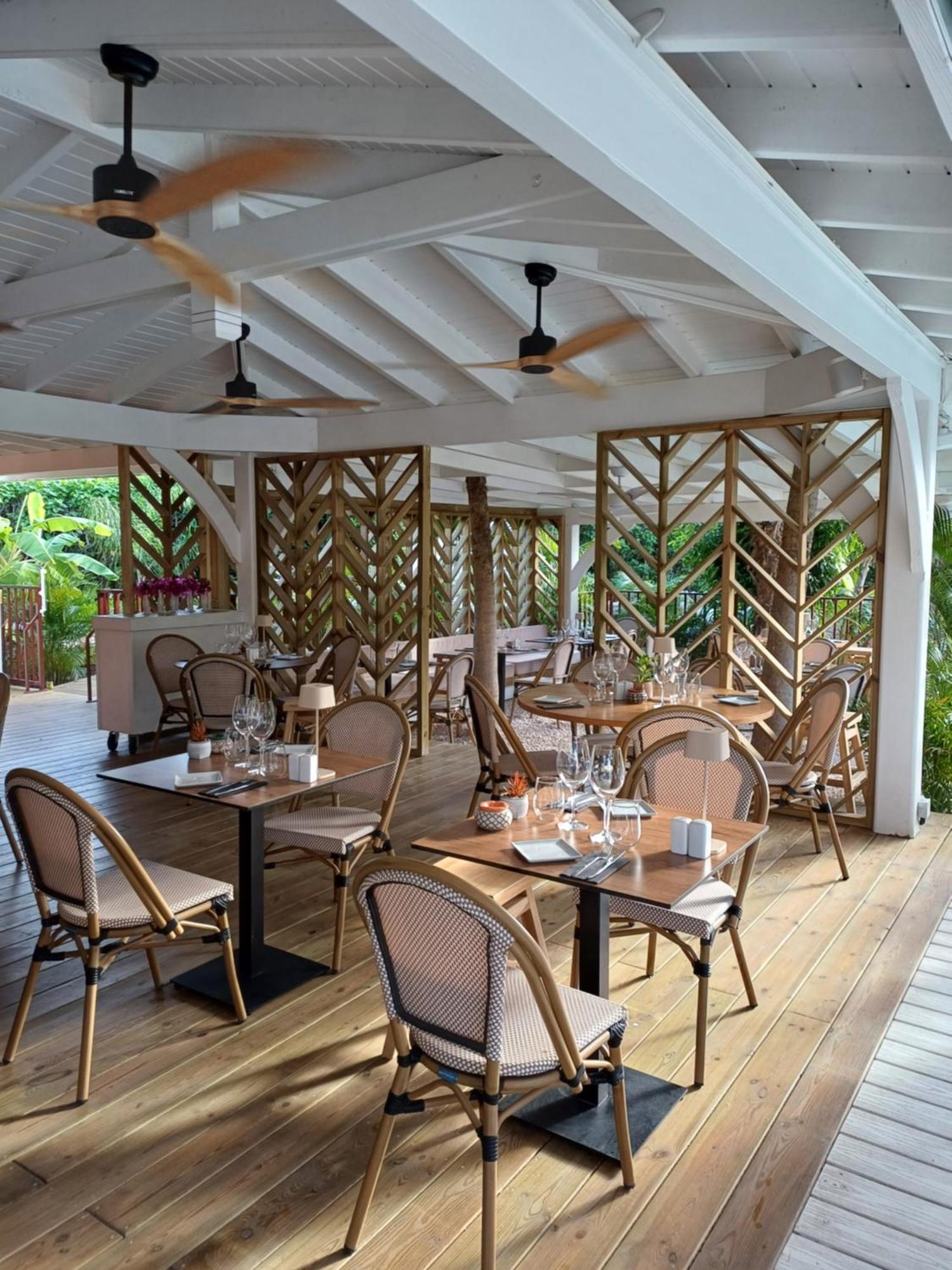 Orient Bay Palm Court Residence 4 Stars Quarter of Orleans Esterno foto